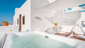 Honeymoon Suite, Fava Eco Suites, Santorini