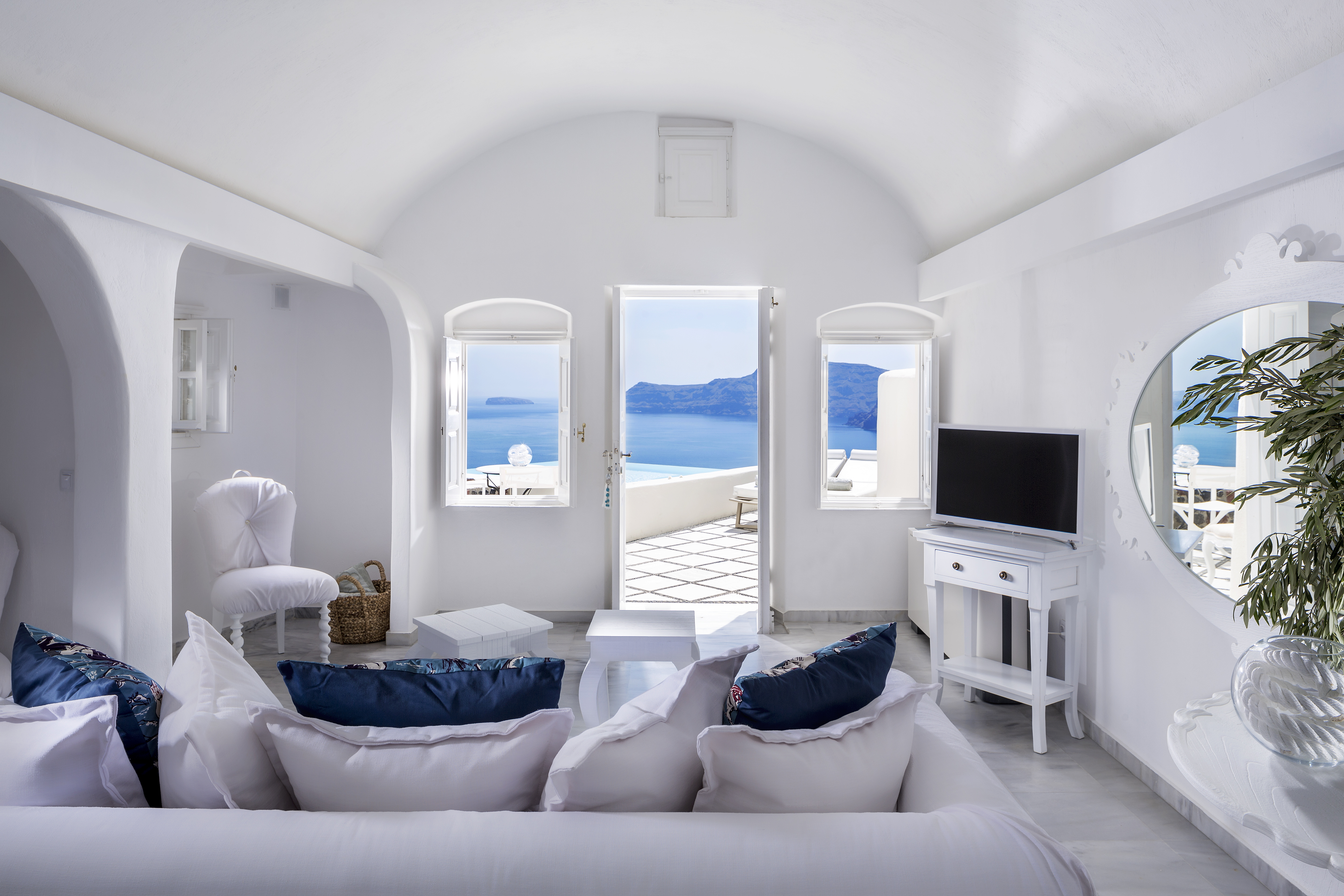 Infinity Pool Suite, Canaves Oia Suites, Santorini