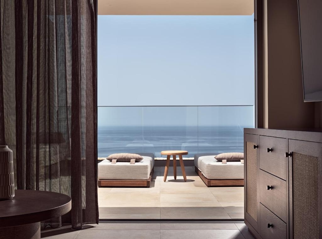 Elite Suite Infinity Private Pool Sea View, The Royal Senses Resort & Spa Crete, Curio collection by Hilton