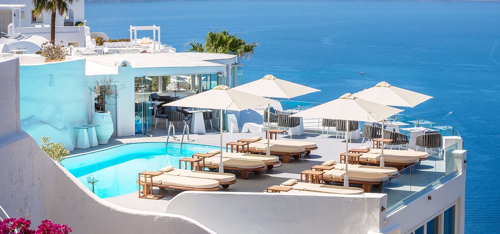 Sun Rocks Luxury Suites, Santorini