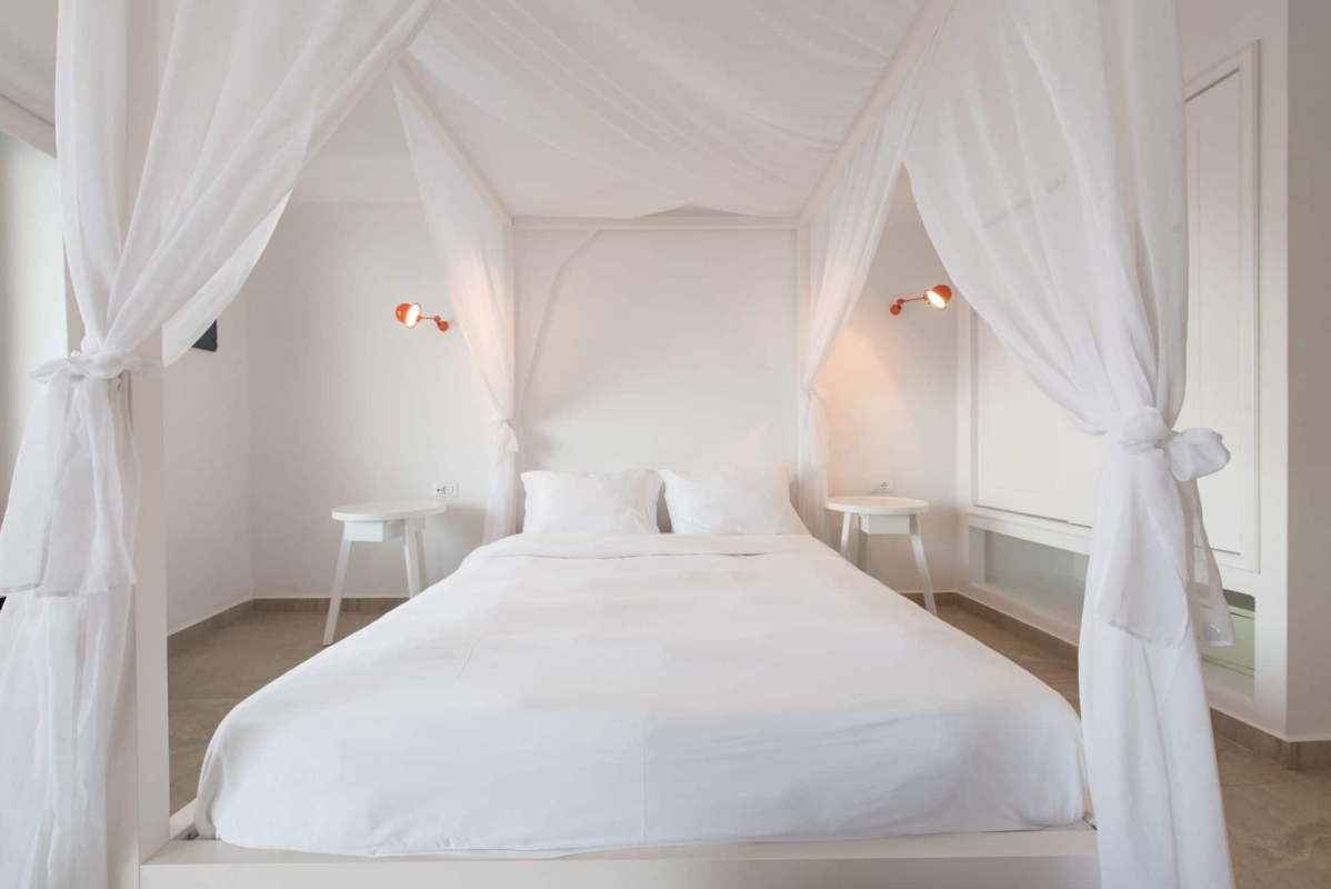 Infinity Suite With Private Pool & Caldera View, Santorini Secret Suites & Spa