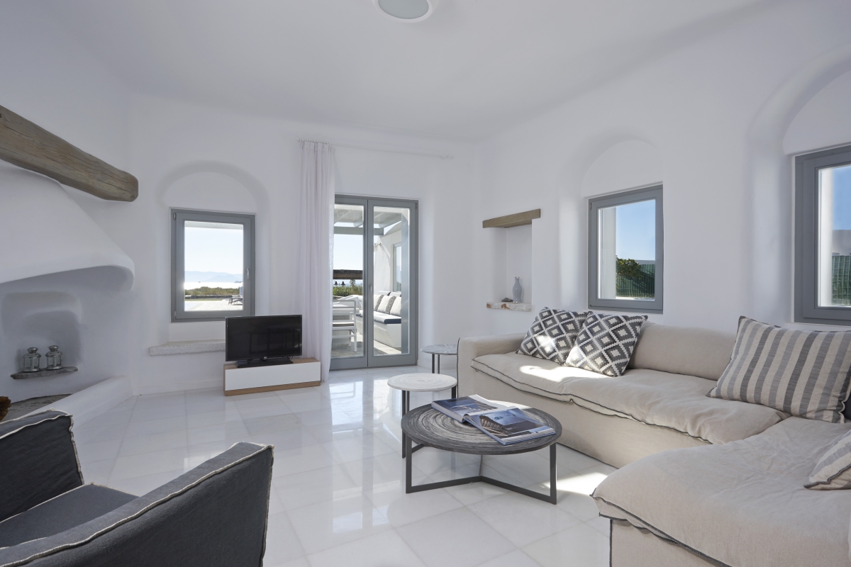 Beachfront Paradise Estate, Naxos