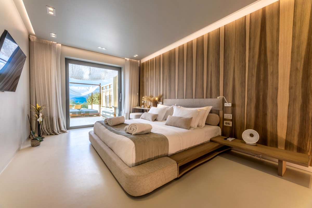 Sea View Meditation Suite Hot Tub & Day Bed, Avgoustos Suites Naxos 