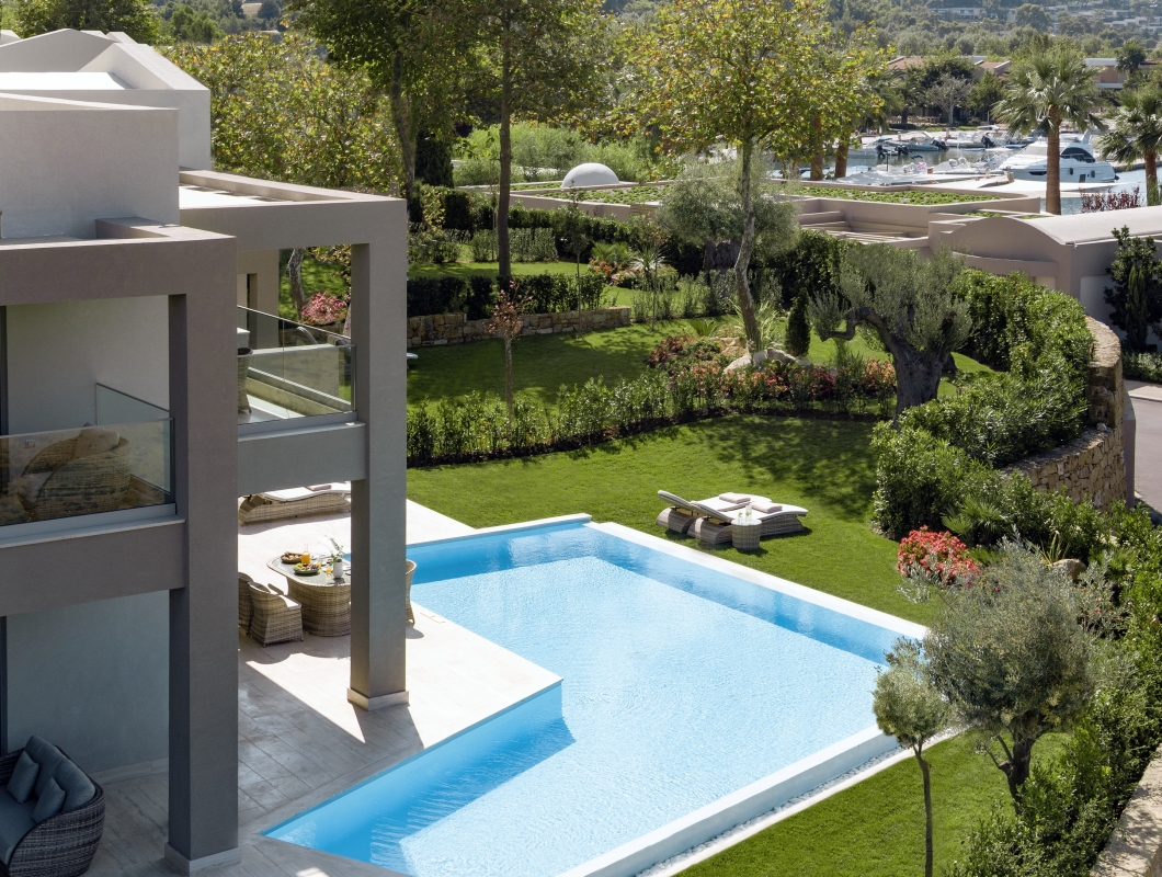 Three Bedroom Family Suite Private Pool Garden View, Porto Sani, Chalkidiki