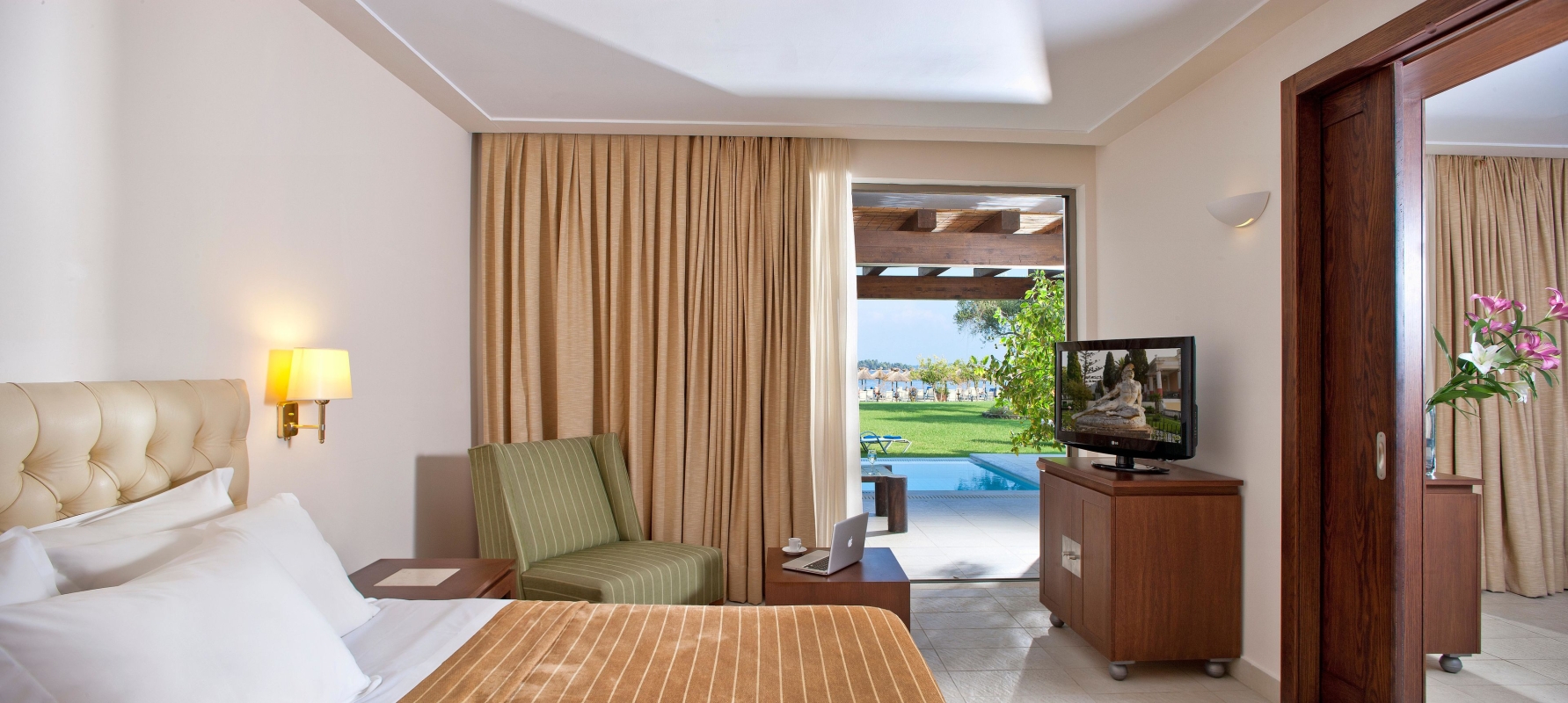 Executive One bedroom Suite Sea Front Bungalow Private Pool, Kontokali Bay Resort & Spa