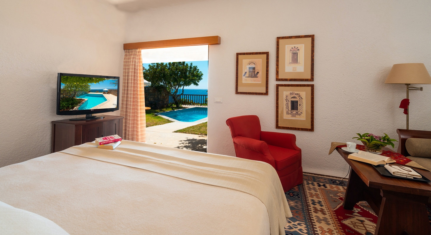 Deluxe Bungalow Private Pool, Elounda Mare Relais & Châteaux Hotel, Crete