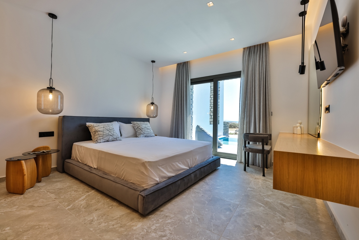Estate Six Bedrooms with Private Pools, Milestones Naxos Hotel, Naxos