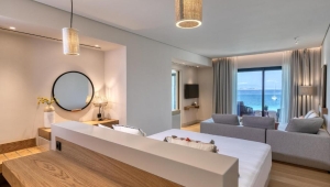 Deluxe Corner Panorama Junior Suite Sea View, Vathi Cove Luxury Resort, Thassos